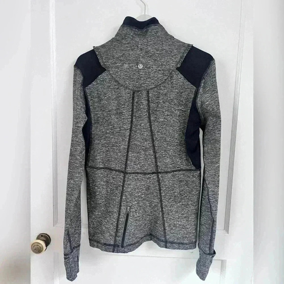 Lululemon Run Your Heart Out Pullover in Heathered Black - Picture 6 of 6